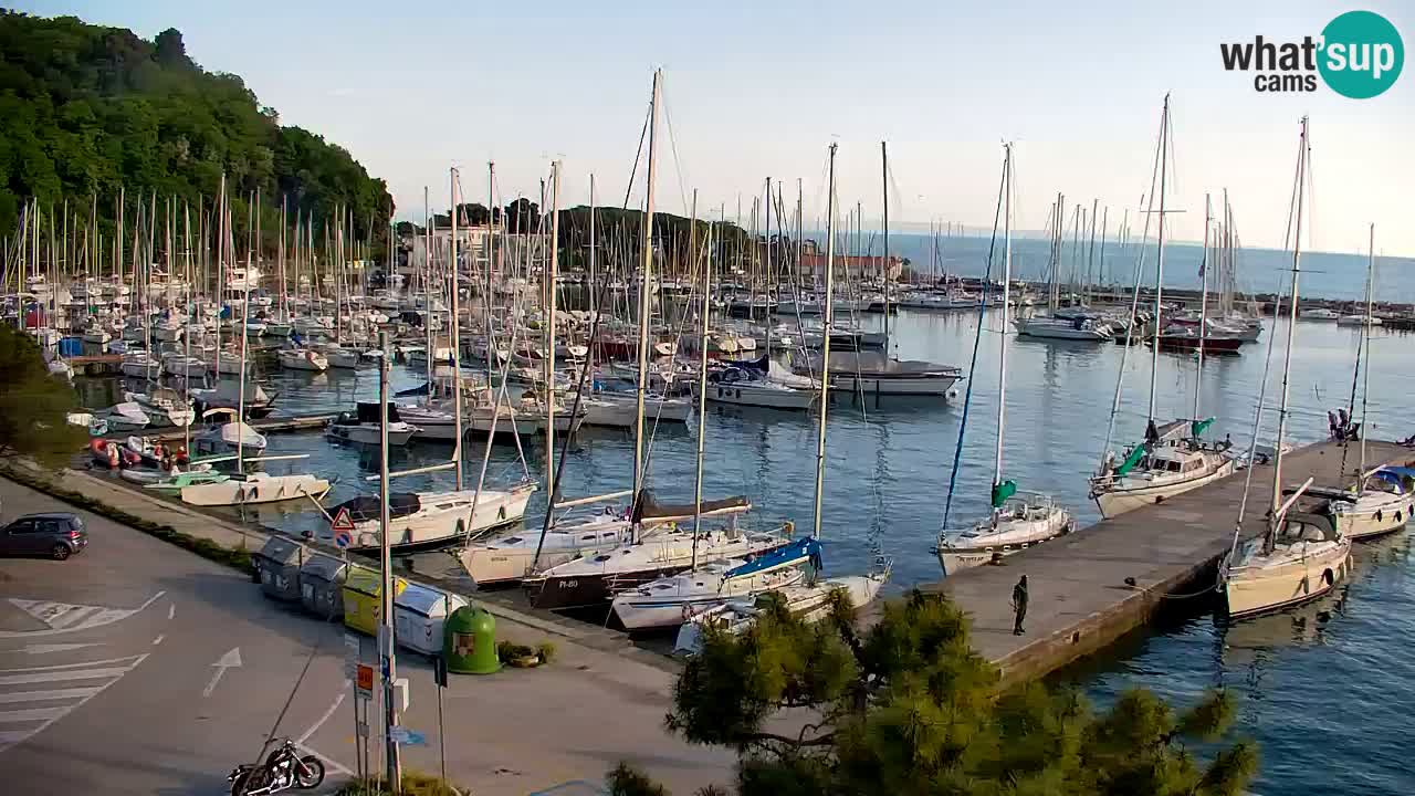 Webcam Sistiana – Vue sur la marina et la baie