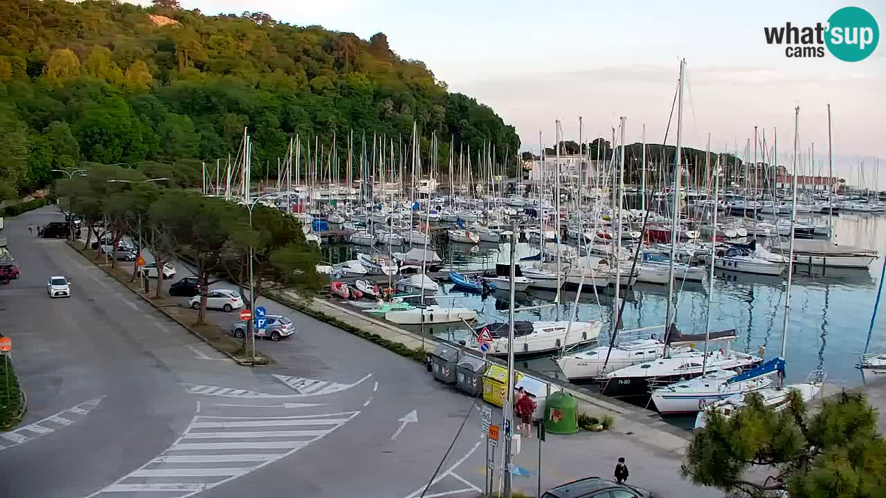 Webcam Sistiana – Vue sur la marina et la baie