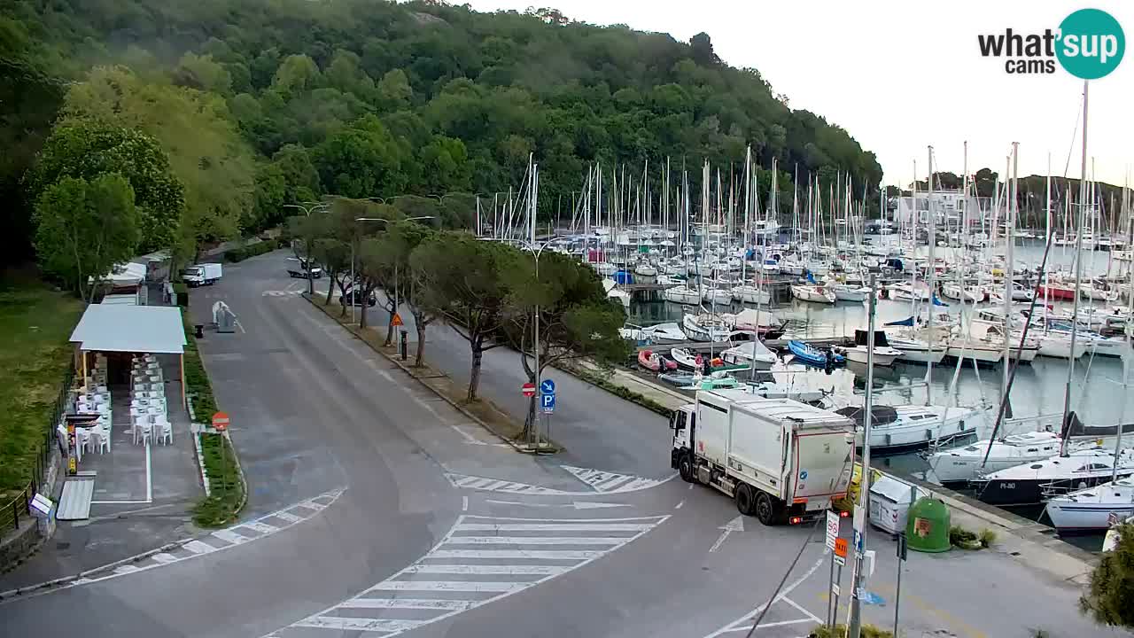 Spletna kamera Sesljan (Sistiana) – Pogled na marino in zaliv