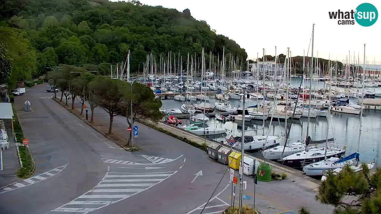 Webcam Sistiana – Vue sur la marina et la baie