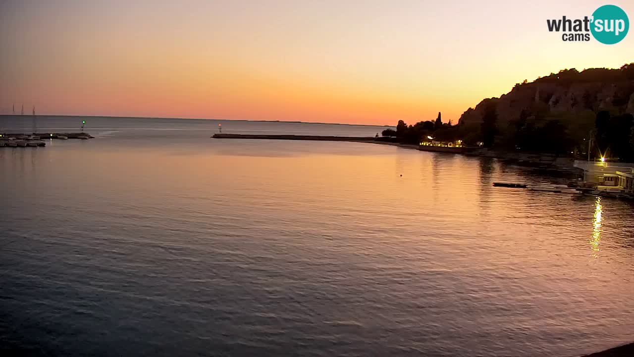 Webcam Sistiana – Vue sur la marina et la baie