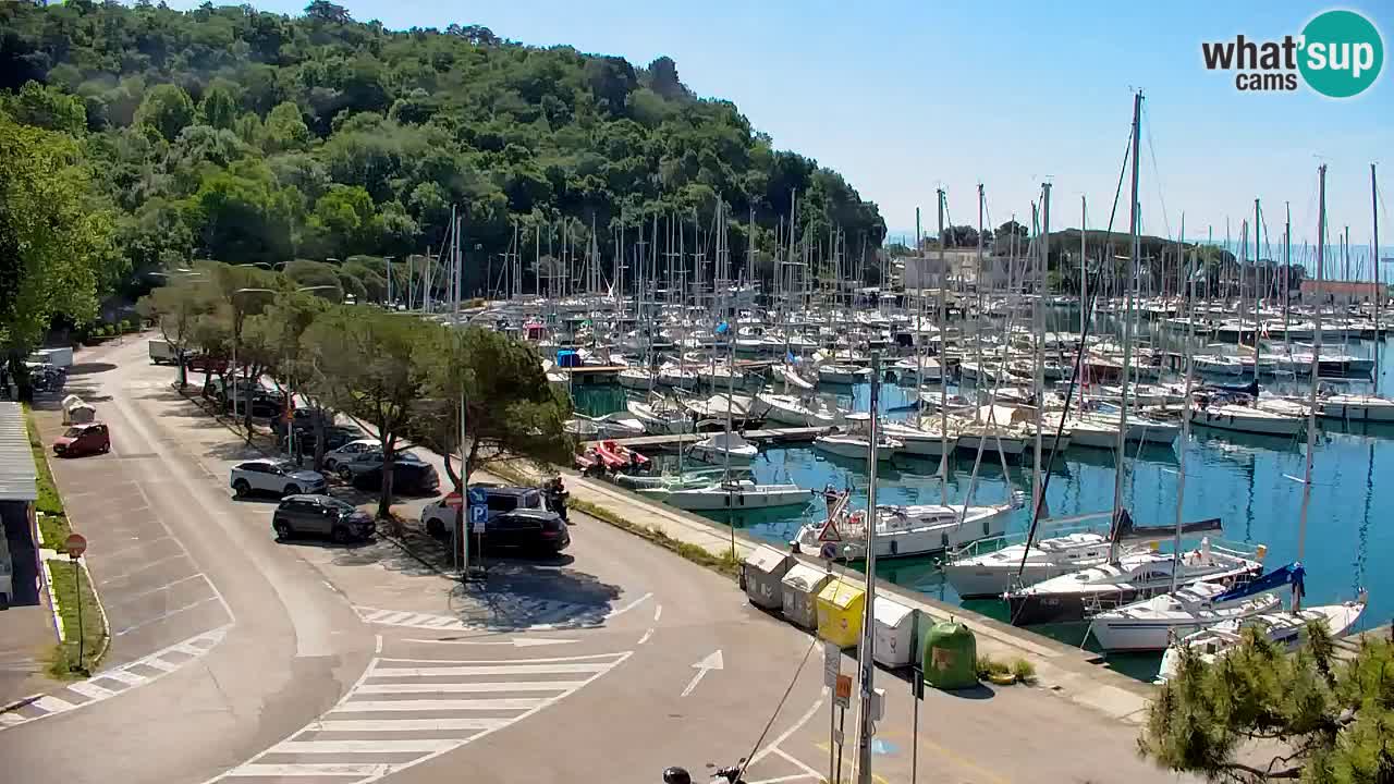 Webcam Sistiana – Vue sur la marina et la baie