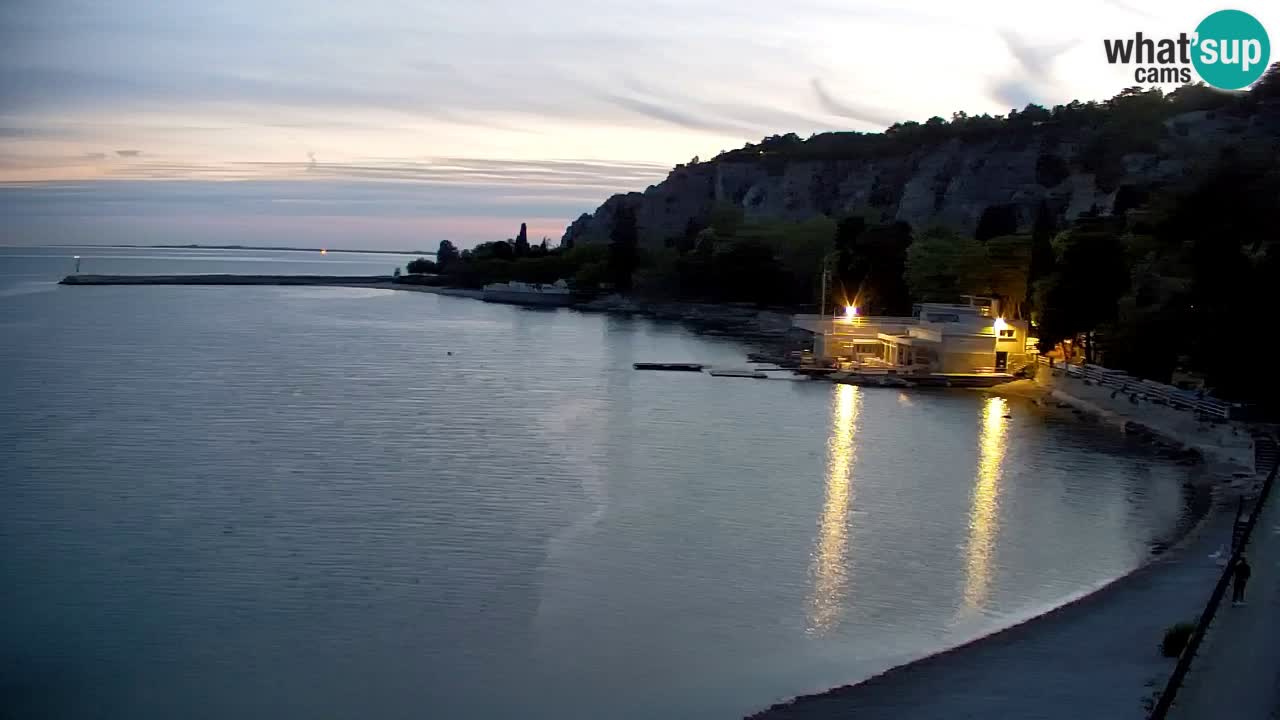 Webcam Sistiana – Pogled na marinu i zaljev