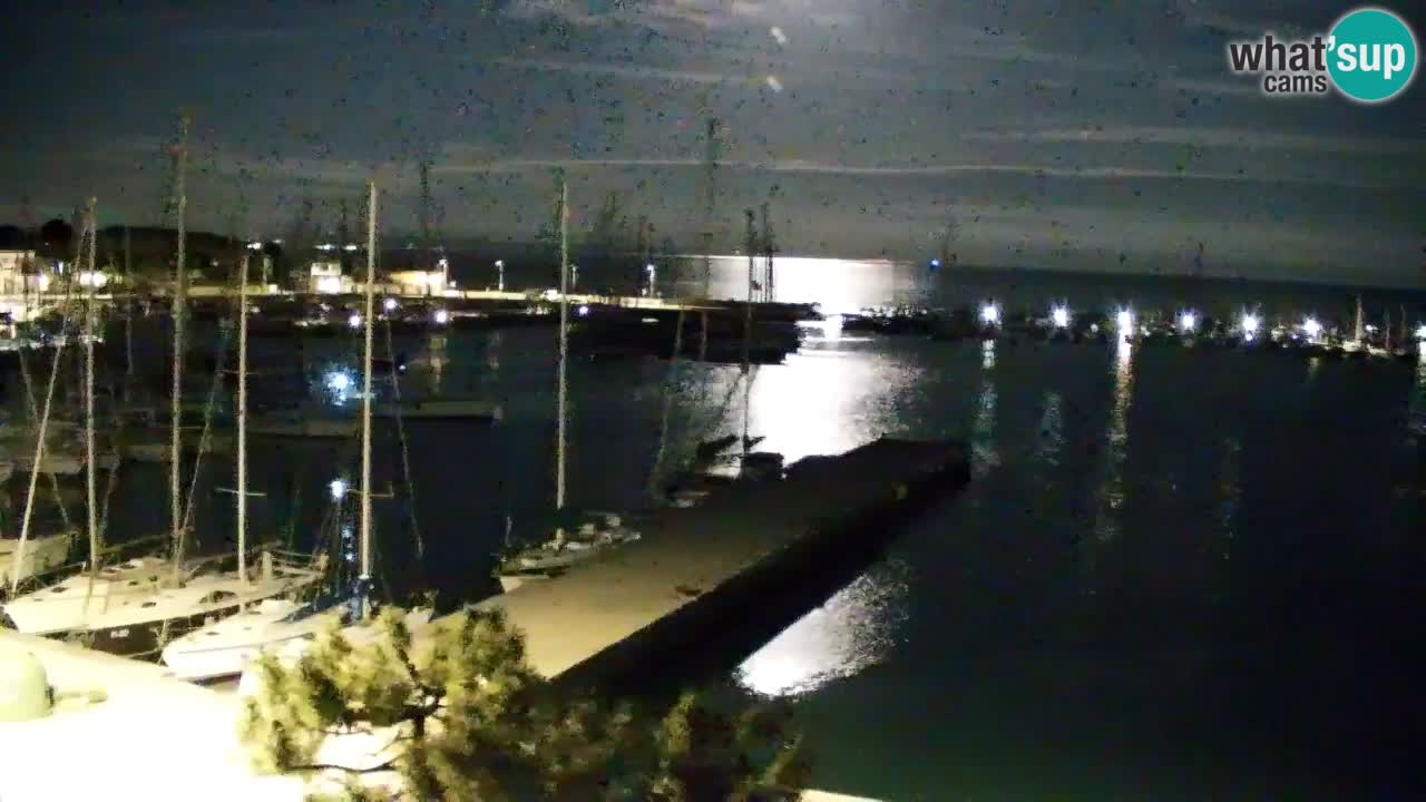 Webcam Sistiana – Pogled na marinu i zaljev