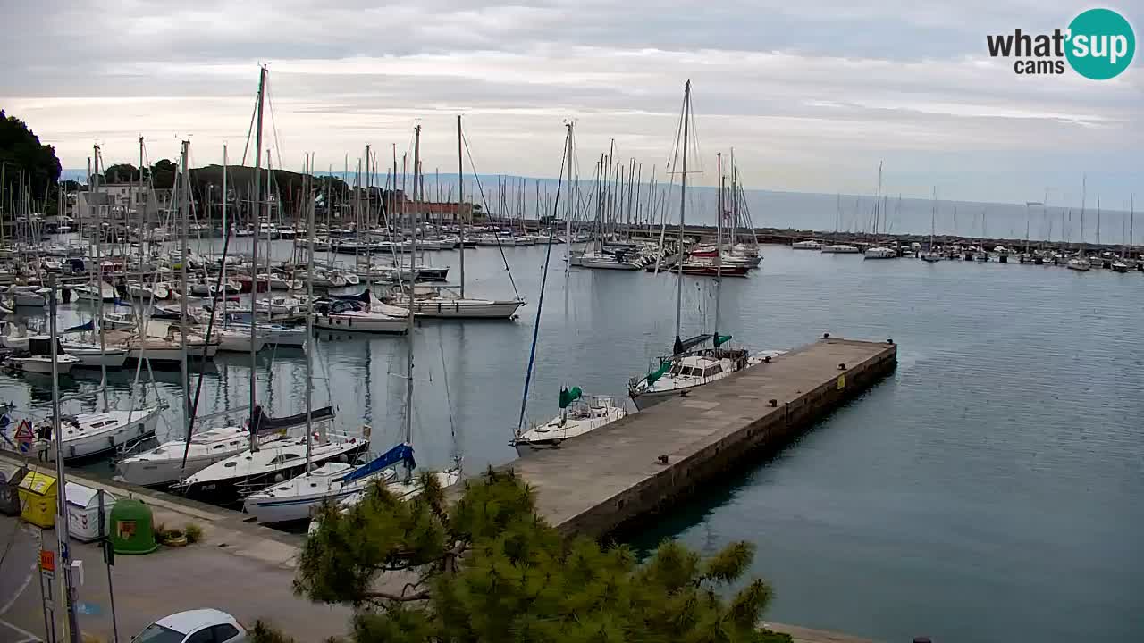 Webcam Sistiana – Vue sur la marina et la baie