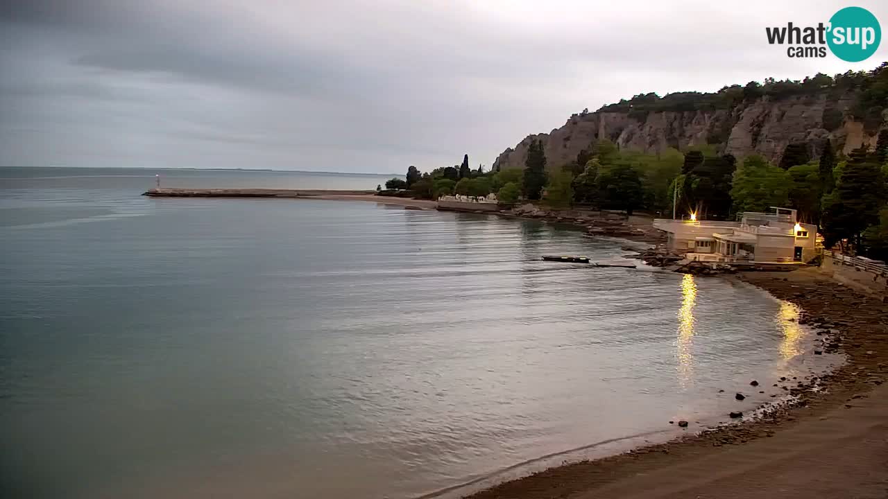 Spletna kamera Sesljan (Sistiana) – Pogled na marino in zaliv