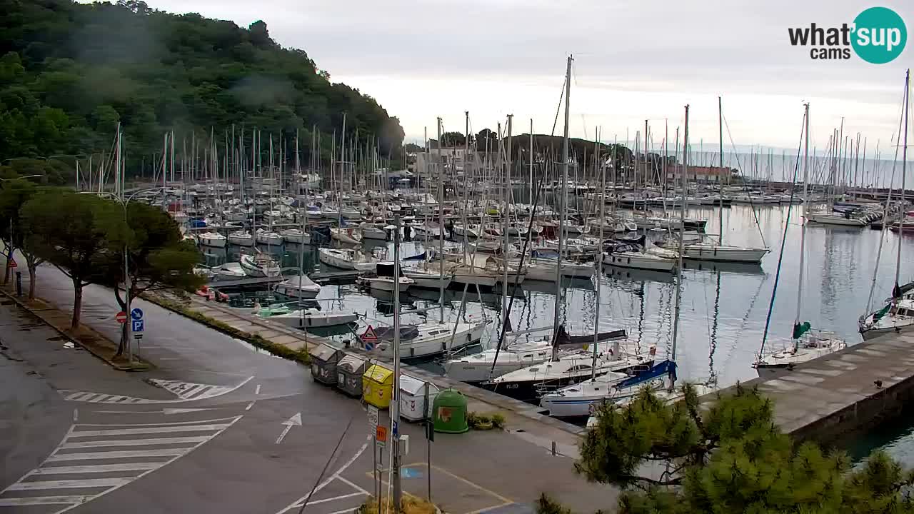 Webcam Sistiana – Vue sur la marina et la baie