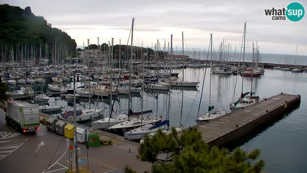 Webcam Sistiana – Vue sur la marina et la baie