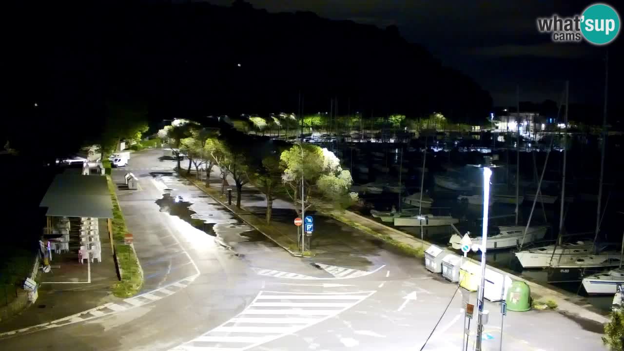 Spletna kamera Sesljan (Sistiana) – Pogled na marino in zaliv
