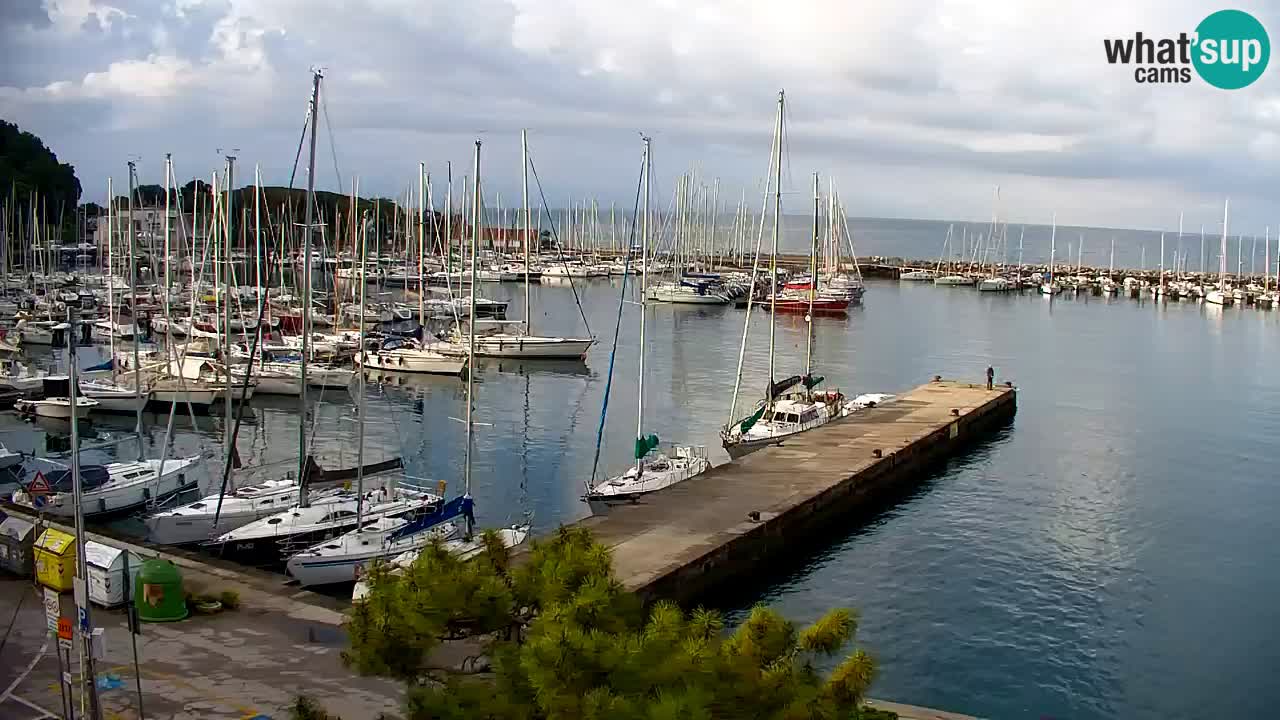 Webcam Sistiana – Vue sur la marina et la baie