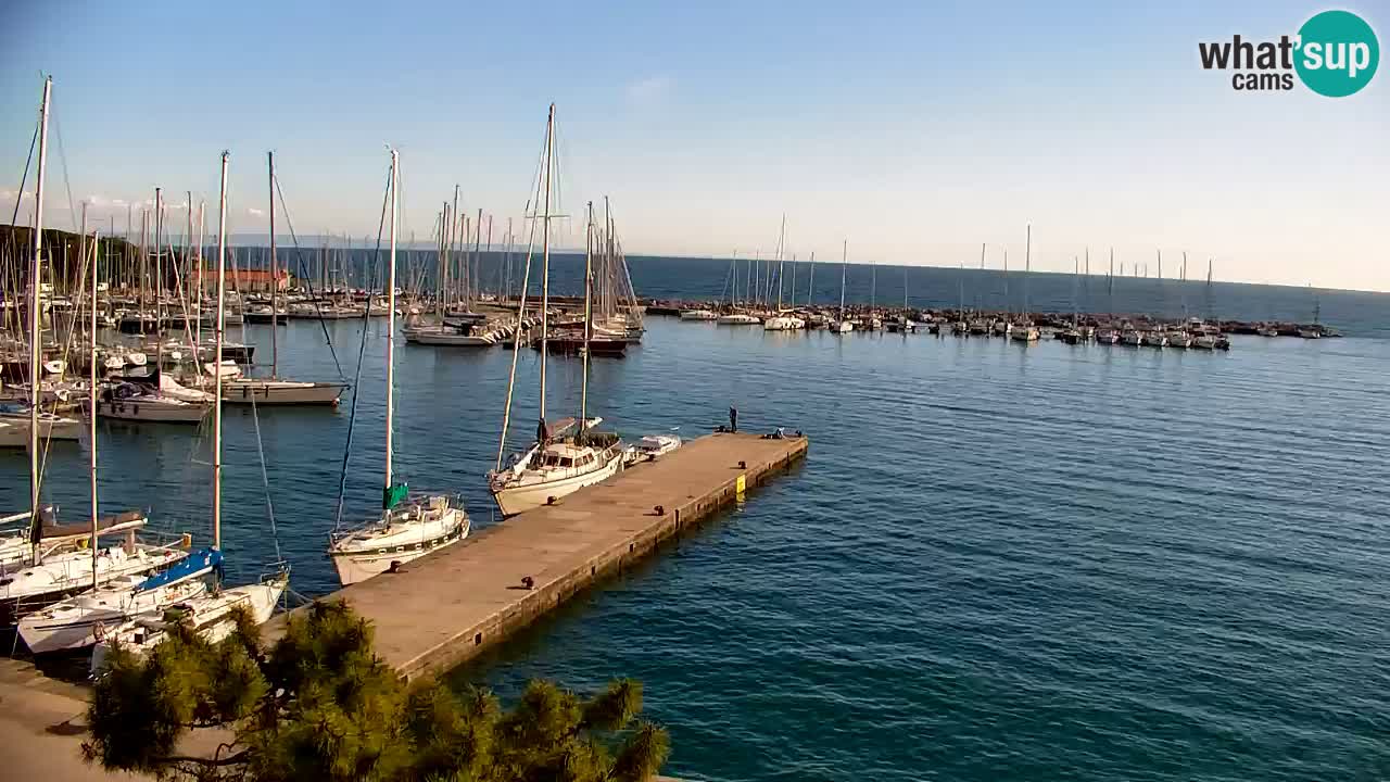 Webcam Sistiana – Pogled na marinu i zaljev