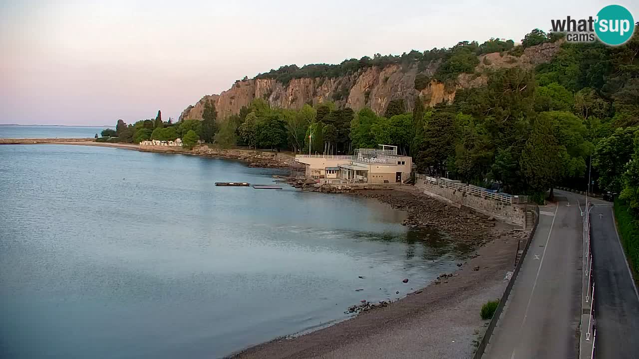 Webcam Sistiana – Pogled na marinu i zaljev