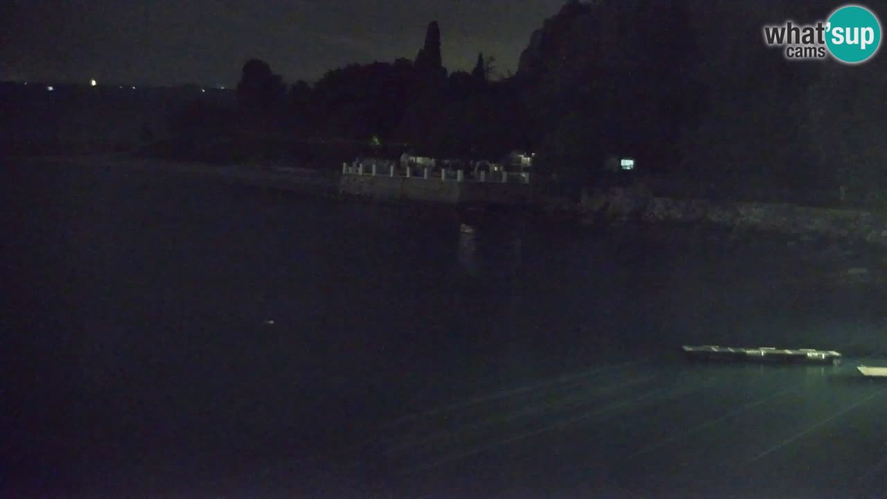Spletna kamera Sesljan (Sistiana) – Pogled na marino in zaliv