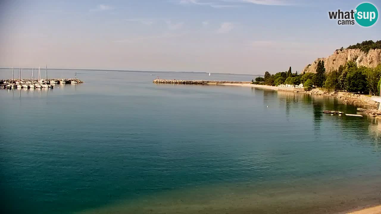Spletna kamera Sesljan (Sistiana) – Pogled na marino in zaliv