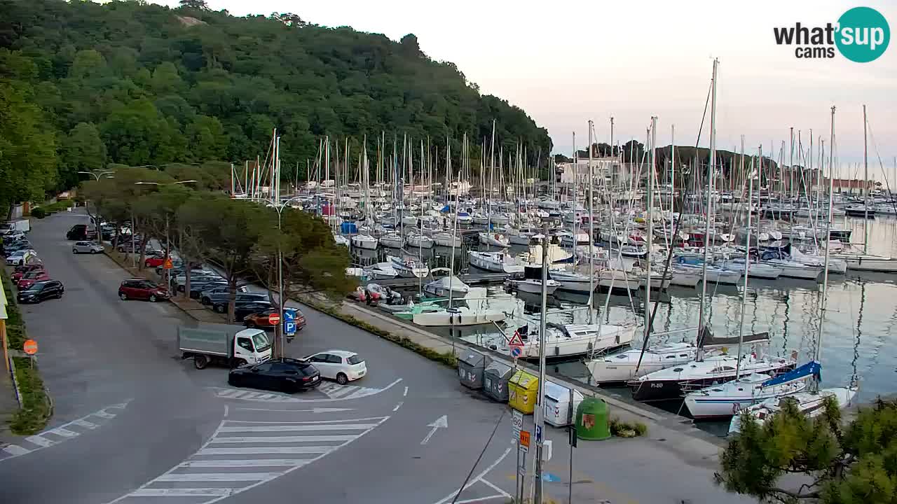 Webcam Sistiana – Vue sur la marina et la baie