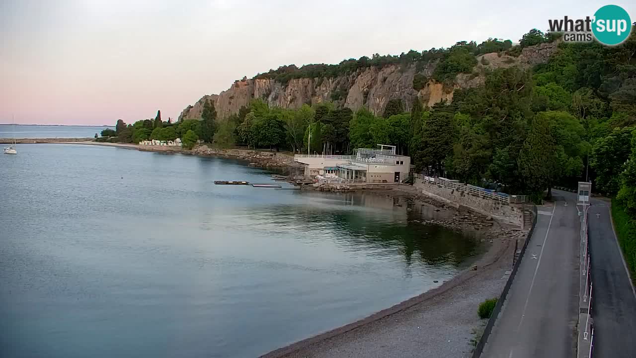 Webcam Sistiana – Vue sur la marina et la baie