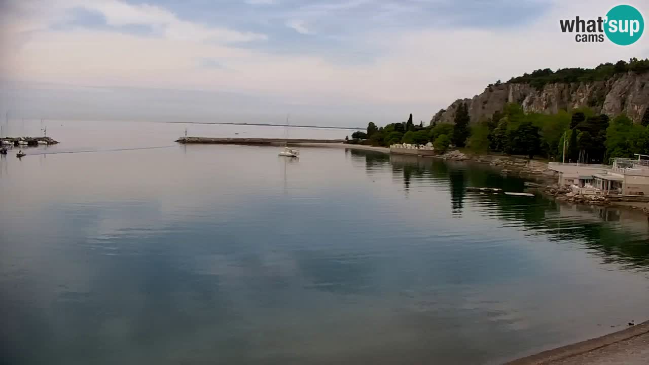 Webcam Sistiana – Vue sur la marina et la baie