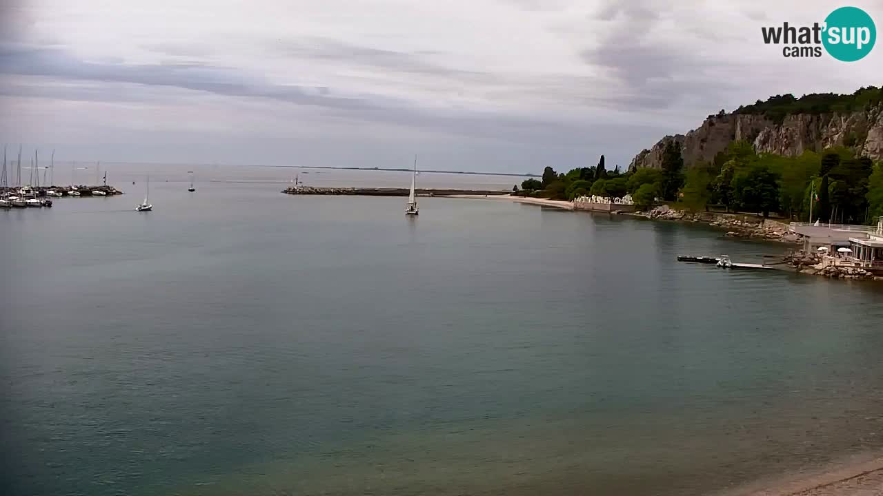 Spletna kamera Sesljan (Sistiana) – Pogled na marino in zaliv