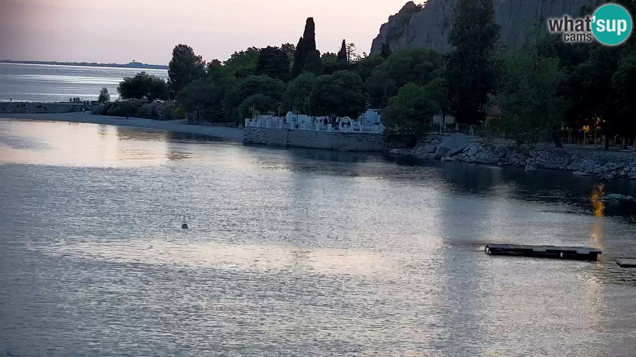 Spletna kamera Sesljan (Sistiana) – Pogled na marino in zaliv