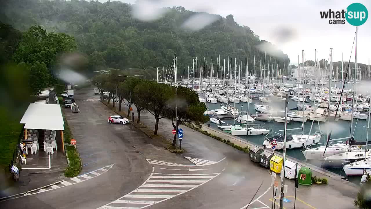 Webcam Sistiana – Pogled na marinu i zaljev