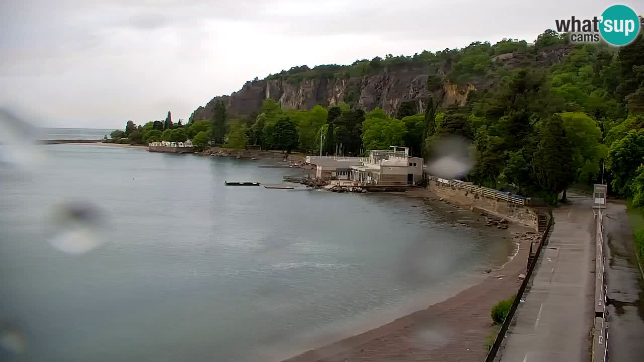 Spletna kamera Sesljan (Sistiana) – Pogled na marino in zaliv