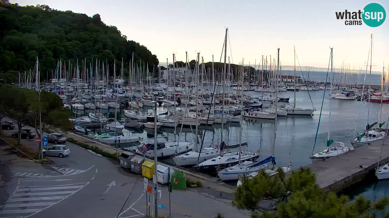 Webcam Sistiana – Vue sur la marina et la baie