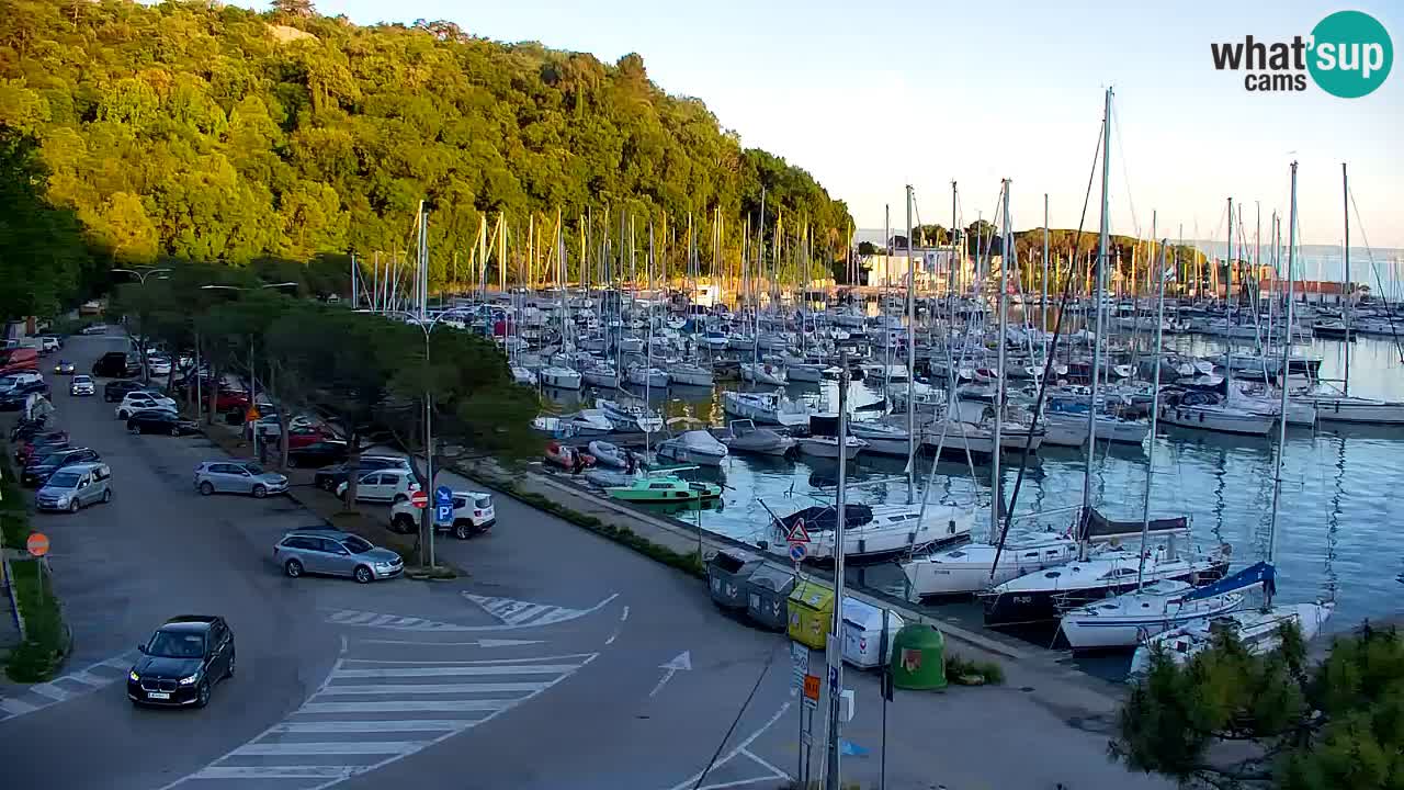 Webcam Sistiana – Vista sobre la marina y la bahía