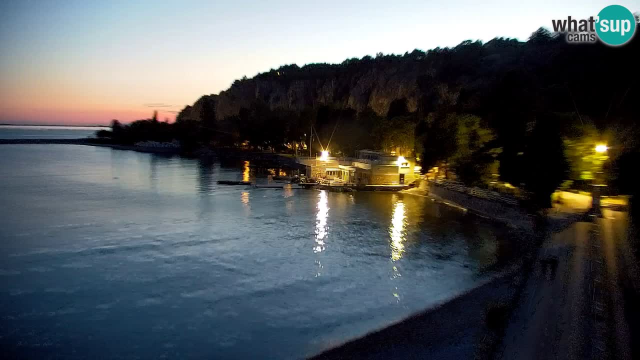Spletna kamera Sesljan (Sistiana) – Pogled na marino in zaliv