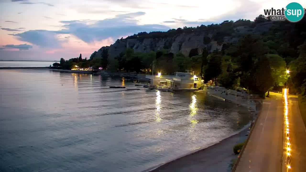 Webcam Sistiana – Pogled na marinu i zaljev