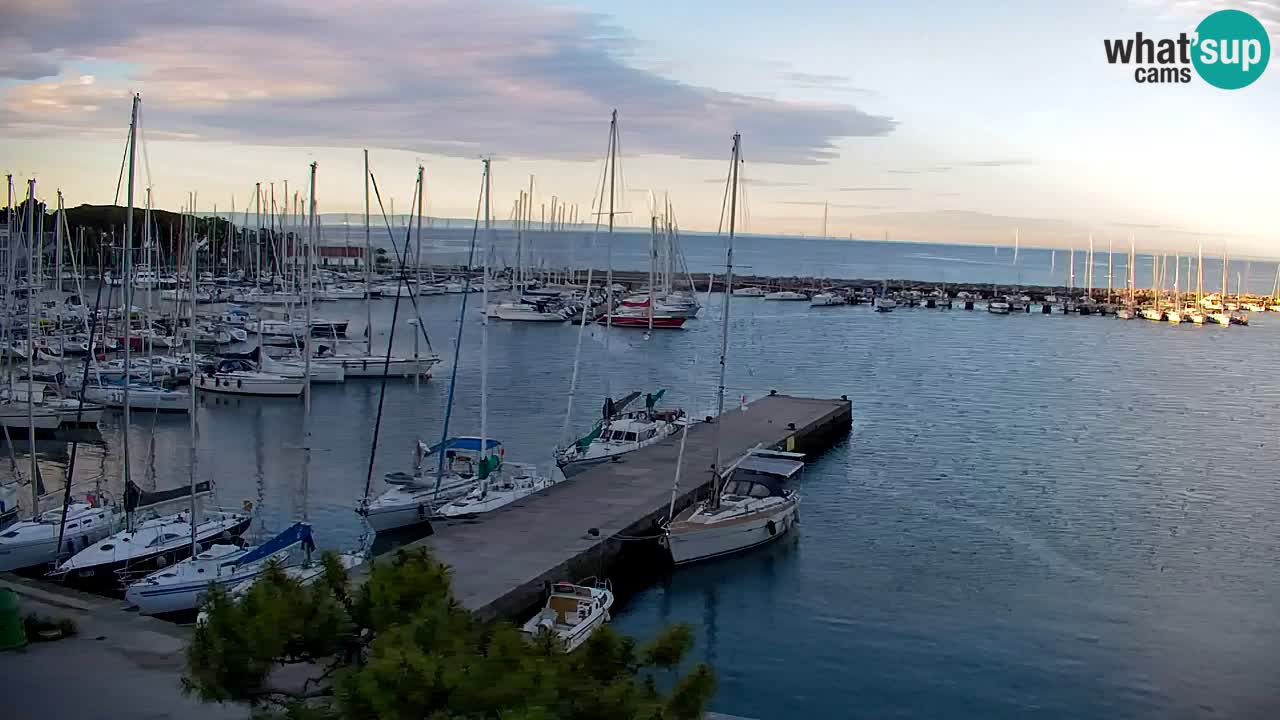 Webcam Sistiana – Vue sur la marina et la baie