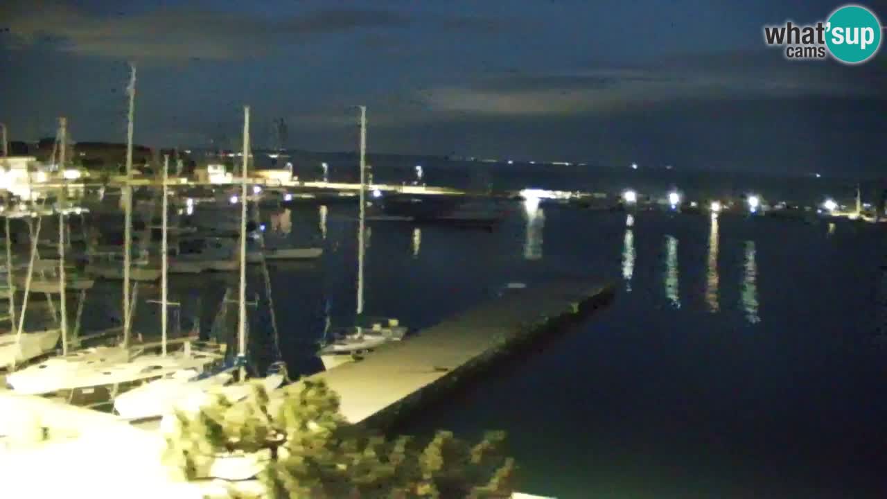 Spletna kamera Sesljan (Sistiana) – Pogled na marino in zaliv
