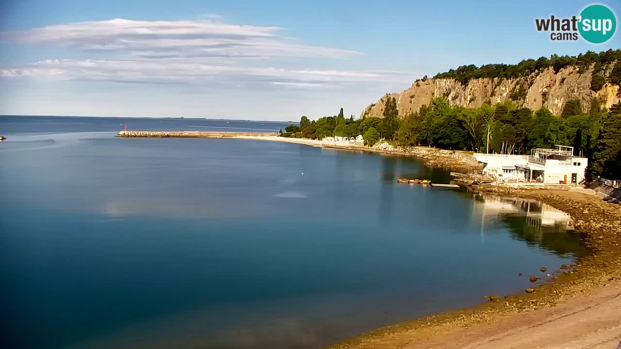 Spletna kamera Sesljan (Sistiana) – Pogled na marino in zaliv
