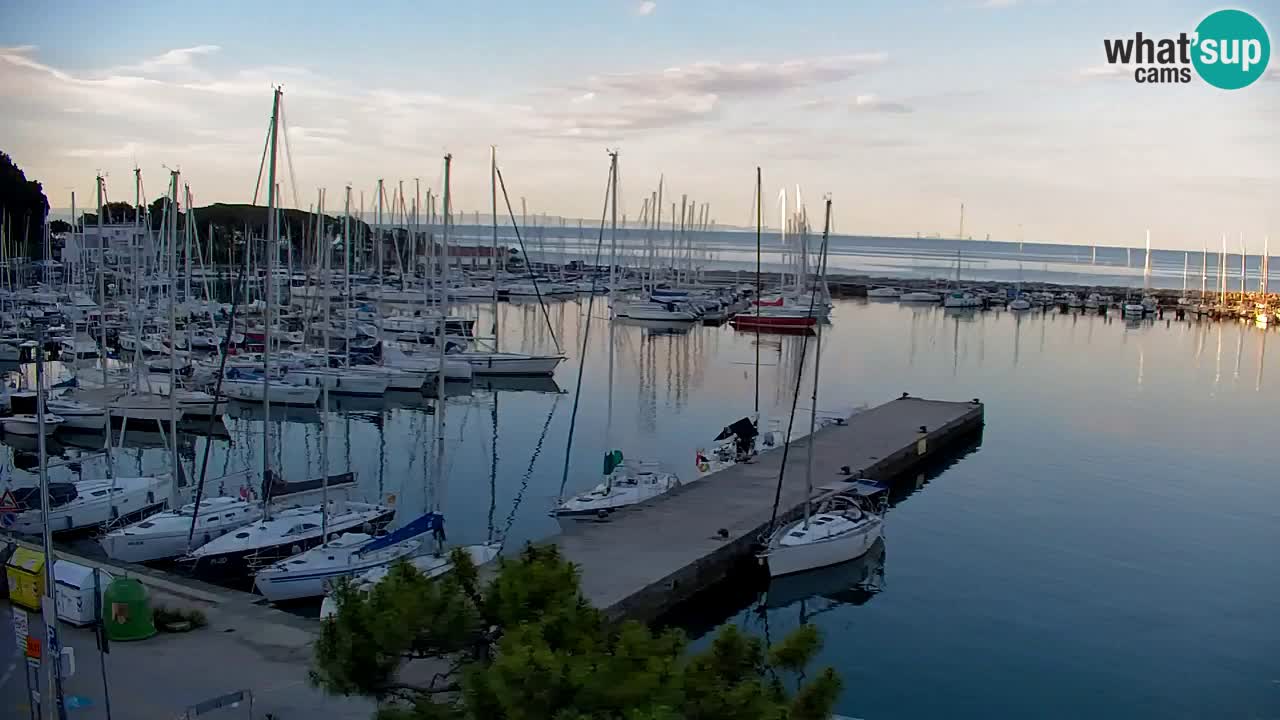 Webcam Sistiana – Vue sur la marina et la baie