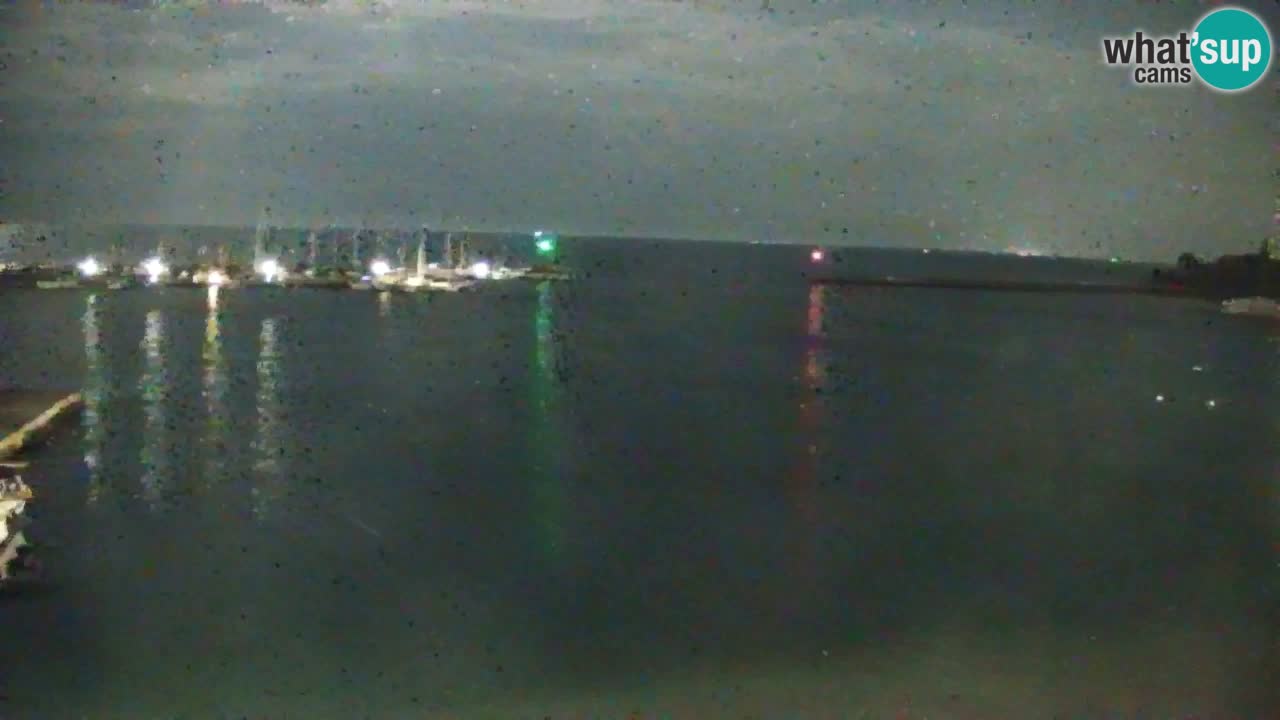Web kamera Sistiana Uvala – Pogled uživo na marinu i zaljev
