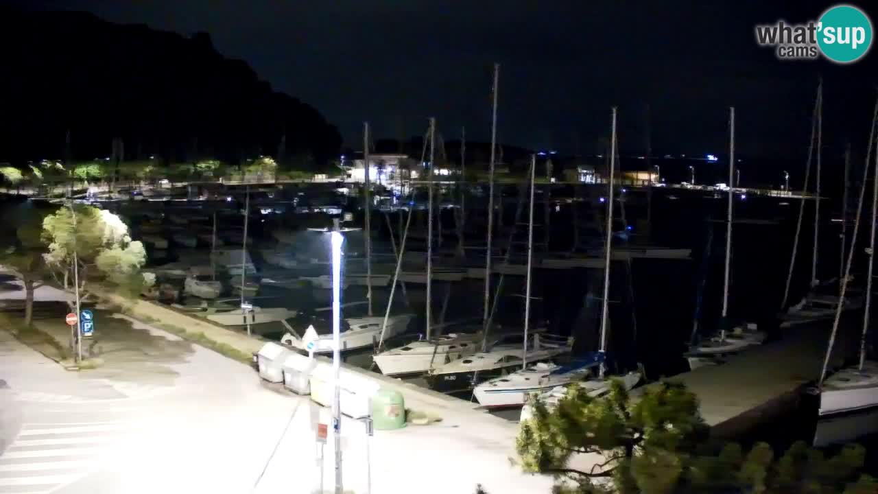 Web kamera Sistiana Uvala – Pogled uživo na marinu i zaljev