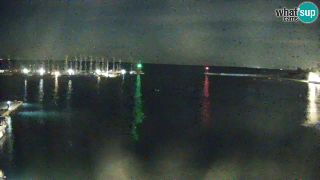Webcam Bahía de Sistiana – Vista en directo del puerto deportivo y la costa