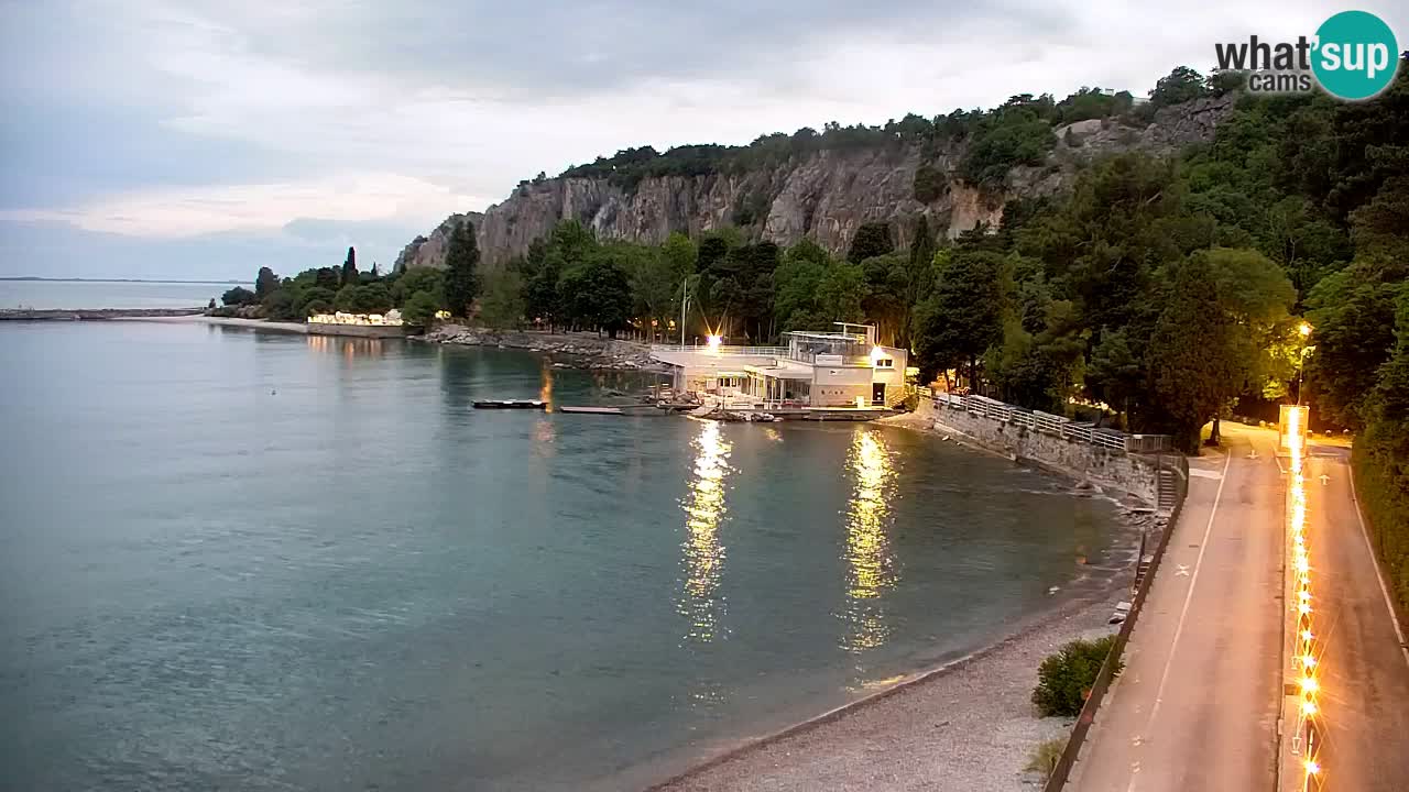 Webcam Sistiana Baia – Live View of the Marina and Gulf