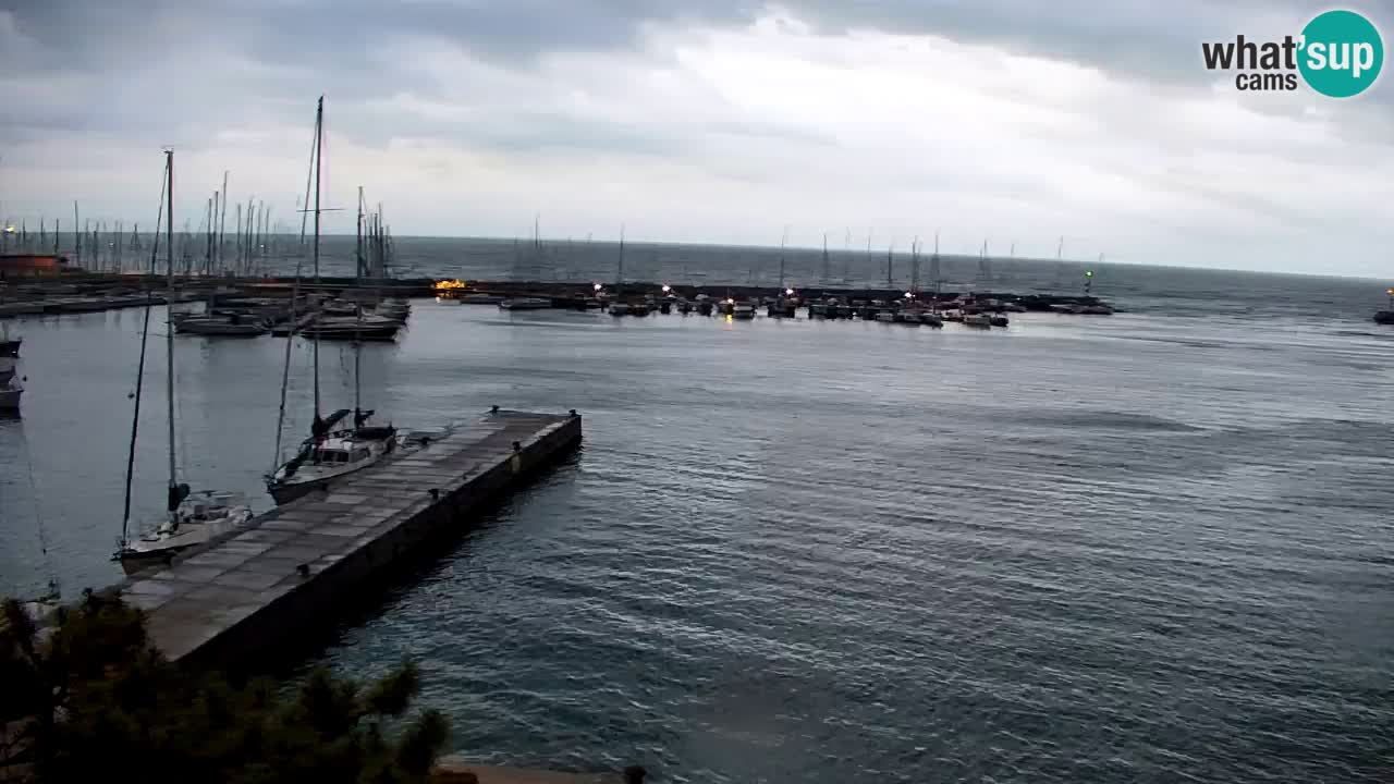 Webcam Baie de Sistiana – Vue en direct de la marina et de la baie