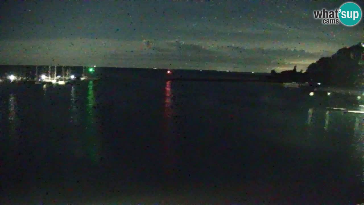 Webcam Bahía de Sistiana – Vista en directo del puerto deportivo y la costa