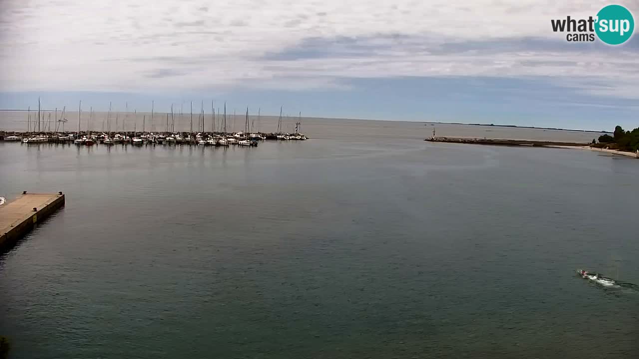 Web kamera Sistiana Uvala – Pogled uživo na marinu i zaljev