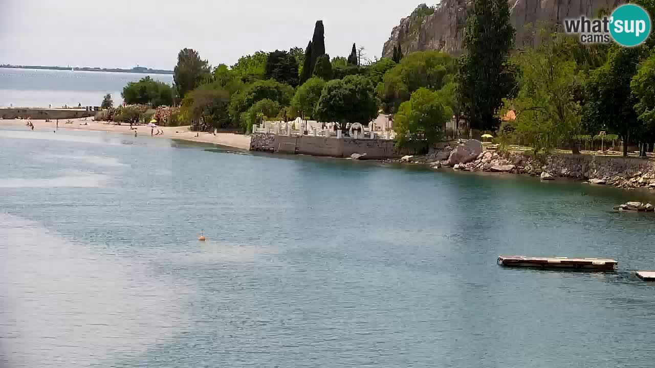 Spletna kamera Sesljanski zaliv – Pogled v živo na marino in zaliv