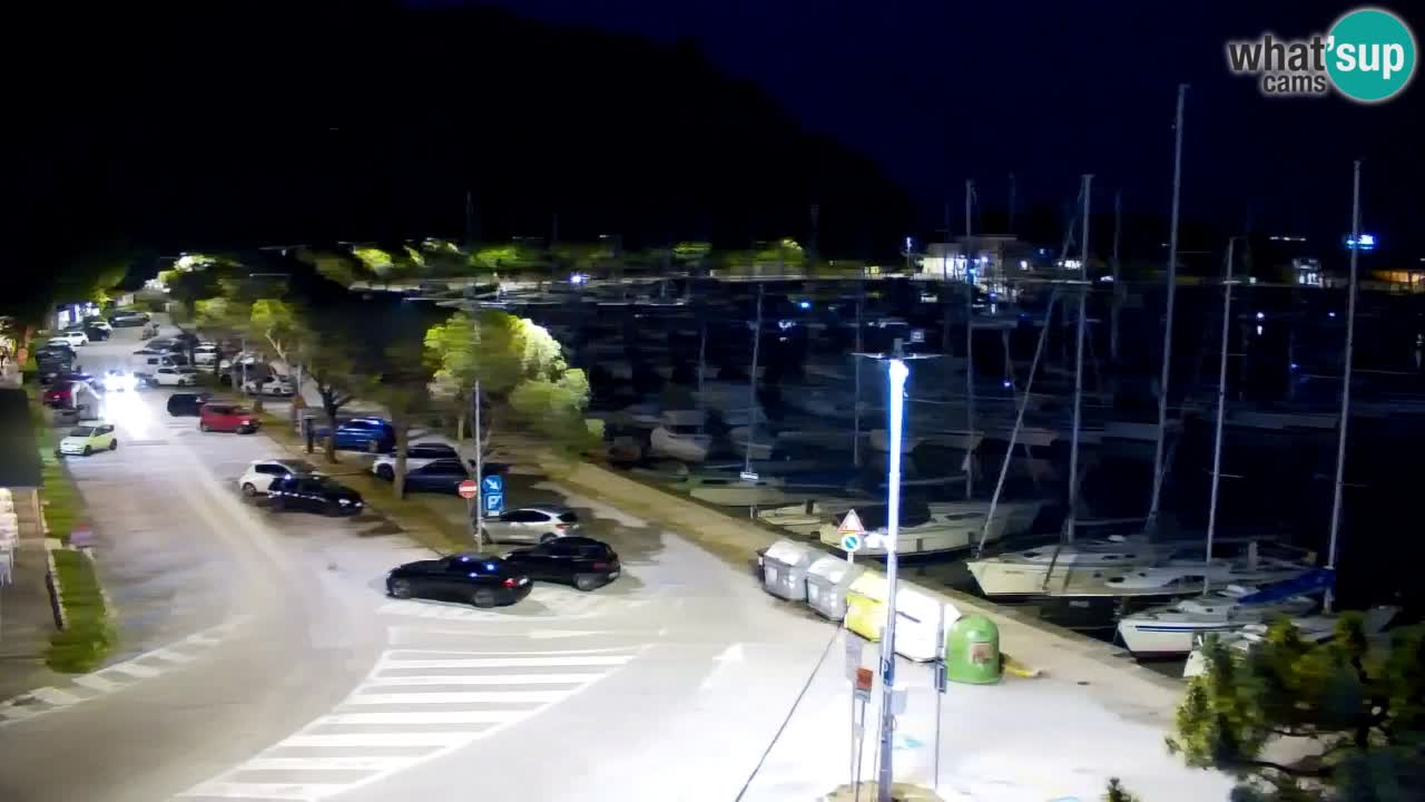 Web kamera Sistiana Uvala – Pogled uživo na marinu i zaljev
