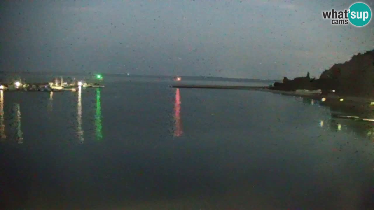Web kamera Sistiana Uvala – Pogled uživo na marinu i zaljev