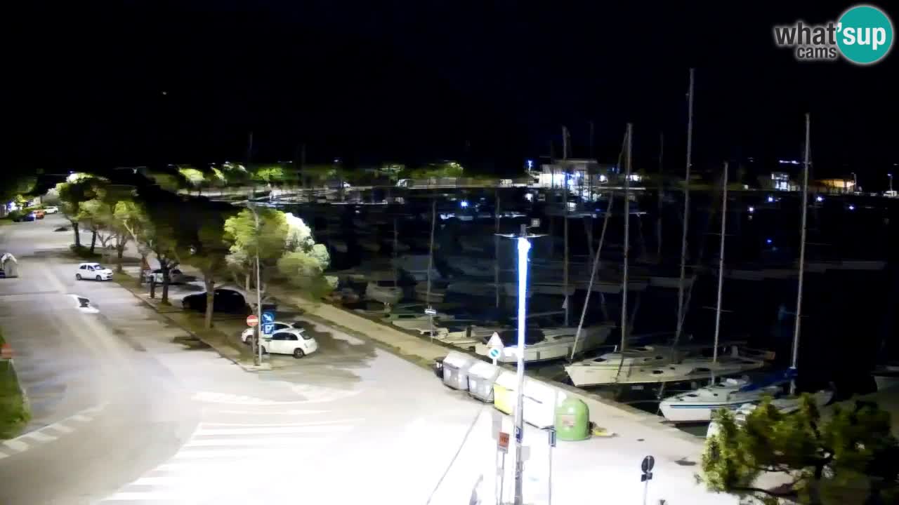 Web kamera Sistiana Uvala – Pogled uživo na marinu i zaljev