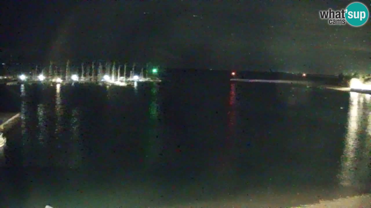 Web kamera Sistiana Uvala – Pogled uživo na marinu i zaljev