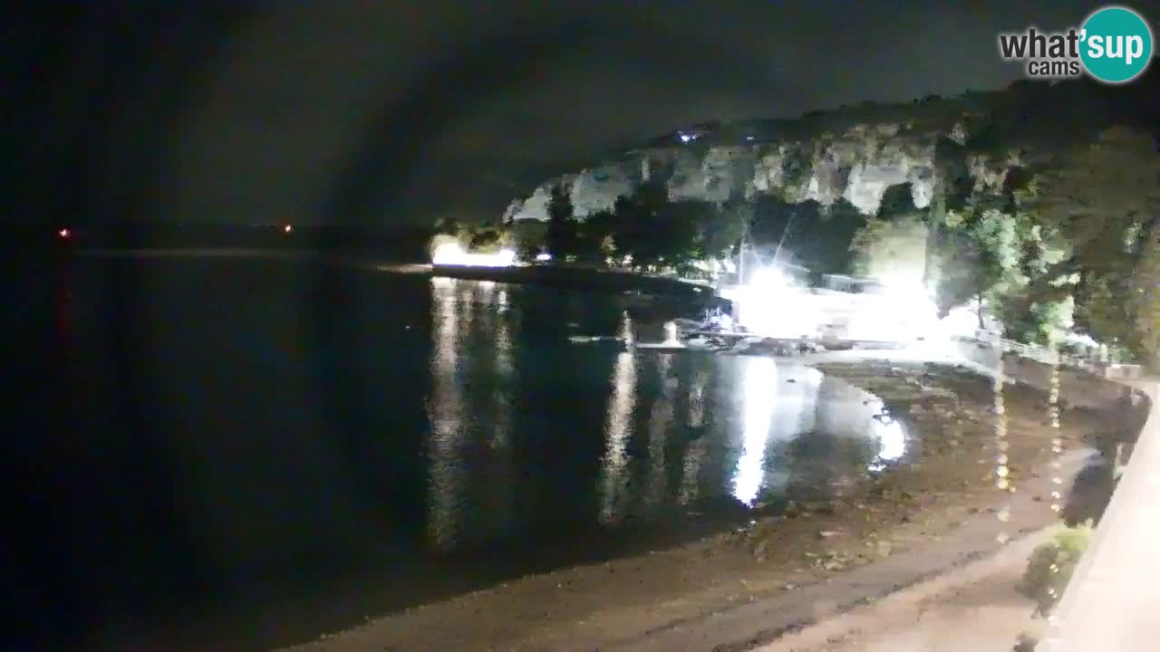 Web kamera Sistiana Uvala – Pogled uživo na marinu i zaljev
