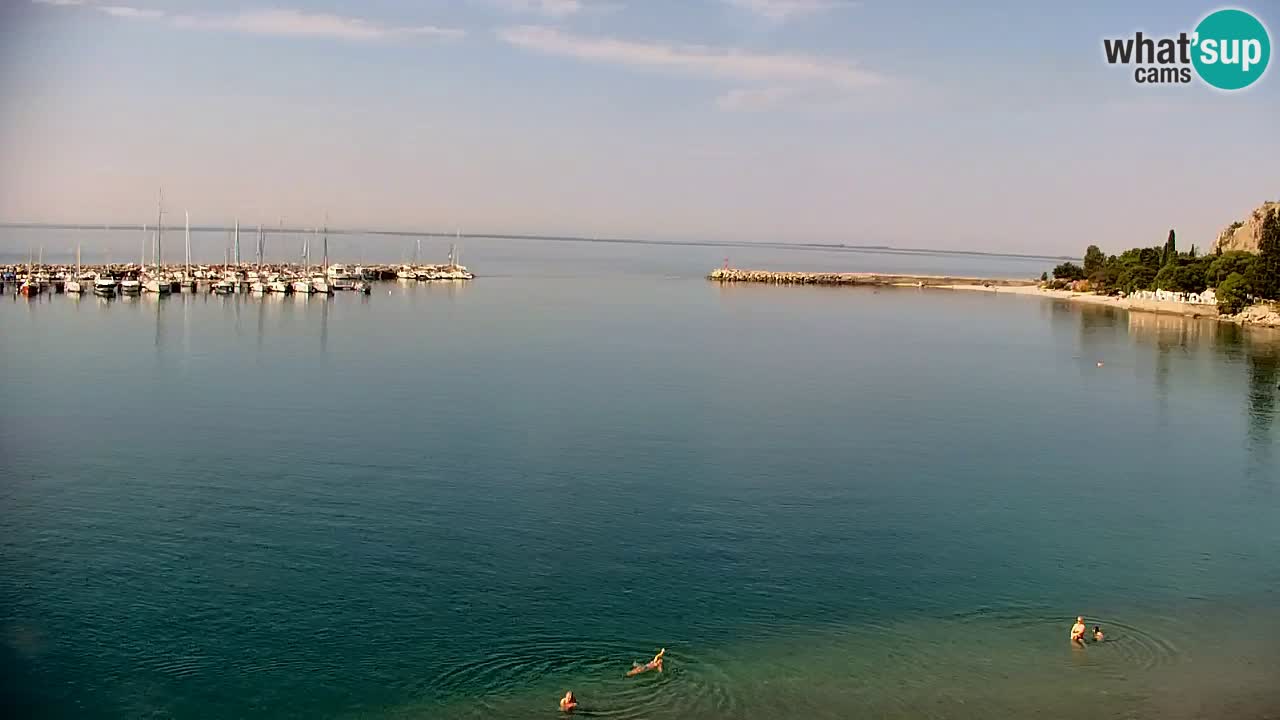 Spletna kamera Sesljanski zaliv – Pogled v živo na marino in zaliv