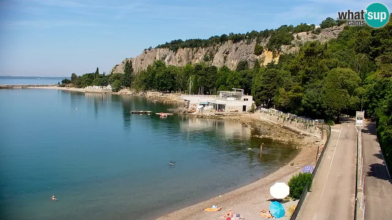 Web kamera Sistiana Uvala – Pogled uživo na marinu i zaljev