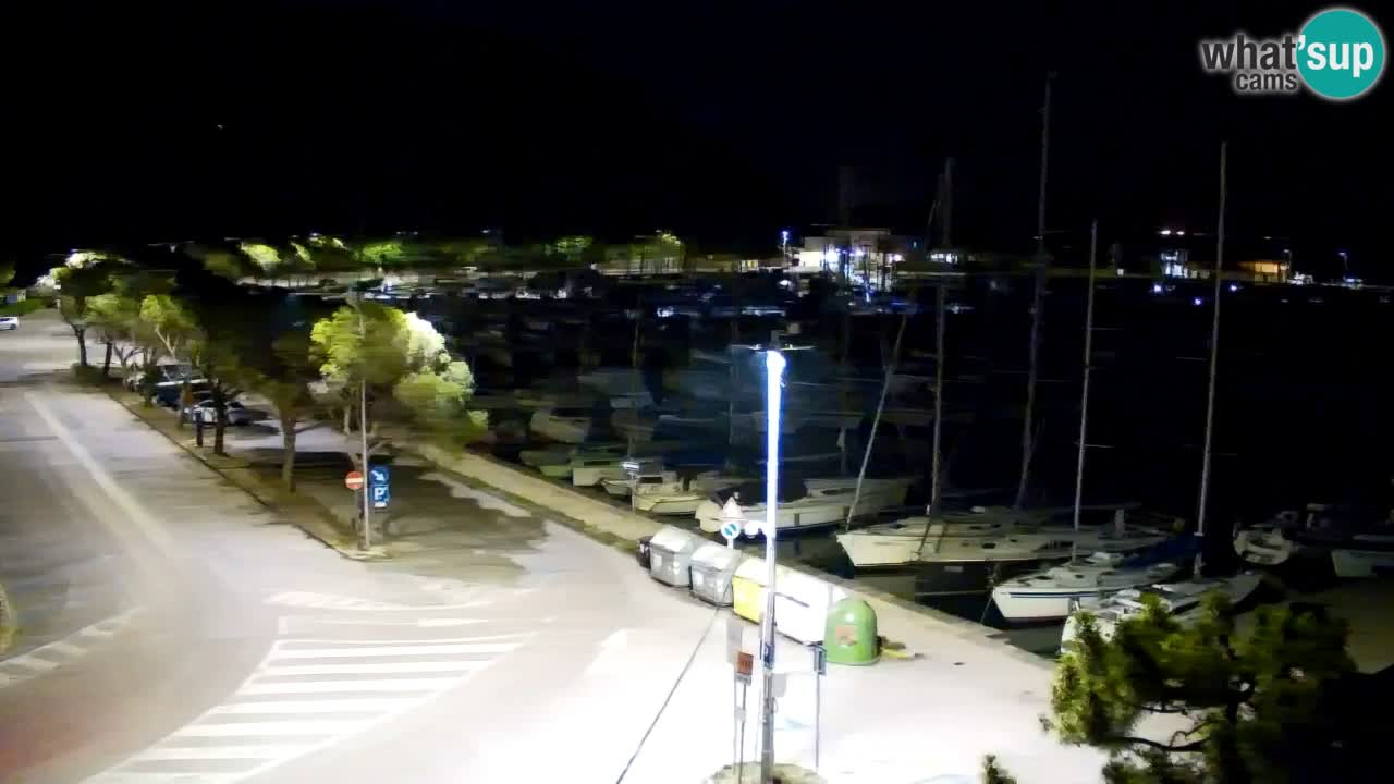 Web kamera Sistiana Uvala – Pogled uživo na marinu i zaljev