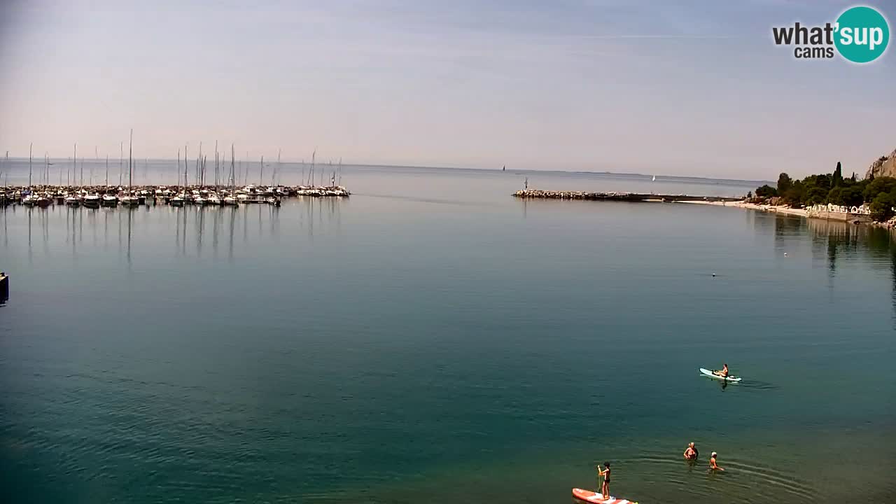 Spletna kamera Sesljanski zaliv – Pogled v živo na marino in zaliv